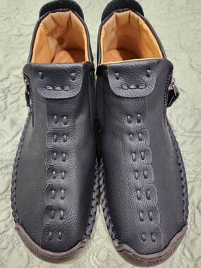 Men's Black Slip-On Moccasin Loafers